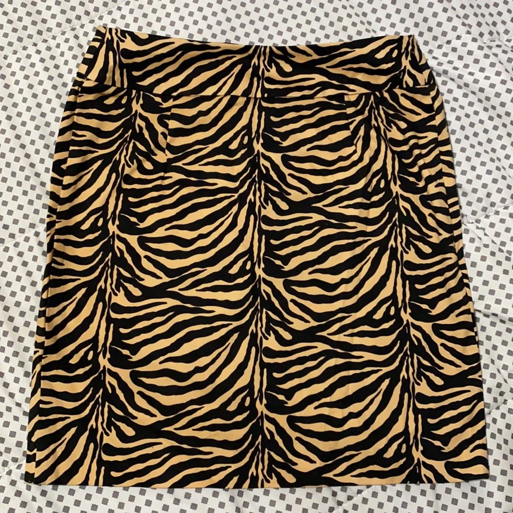 Ivy Jane Zebra EEUC Size 2 Pencil Skirt - Picture 3 of 6